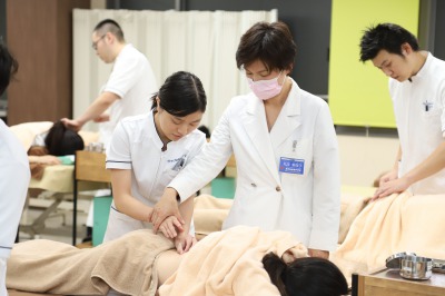 実技は臨床家が直接指導!様々な流派を学べます